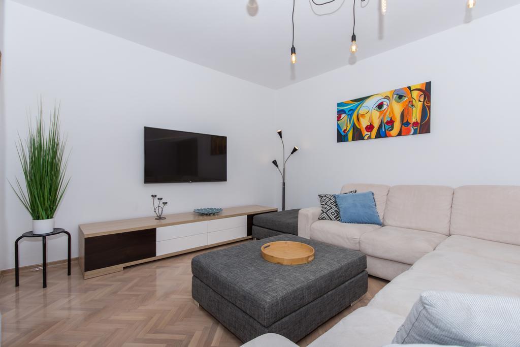 Apartment Mika1 Trogir Bagian luar foto